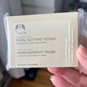 The Body Shop Oil Control Blotting Sheets - Cream